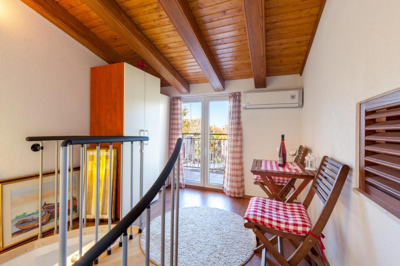 Ferienwohnung Apartman Dijana Trogir Exterior foto